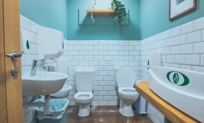 Accessible-family-toilets-in-soft-play-centre