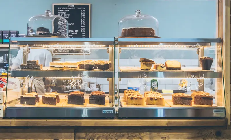 Luxury-cake-in-serving-glass-in-softplay-centre